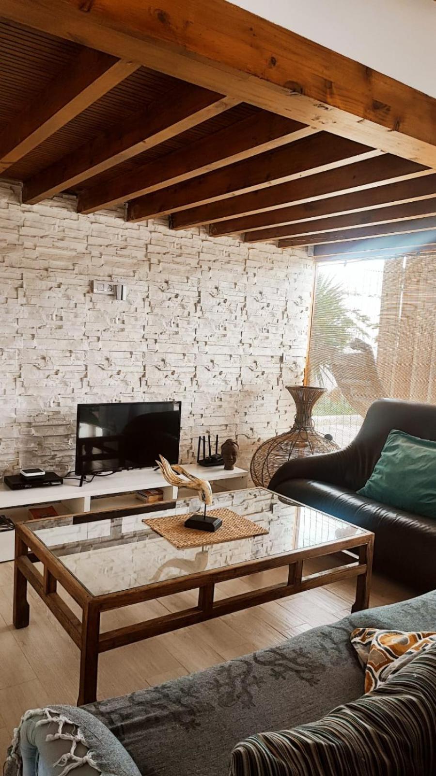 Beautiful Chalet With Wifi And Free Parking Arona  Exterior foto